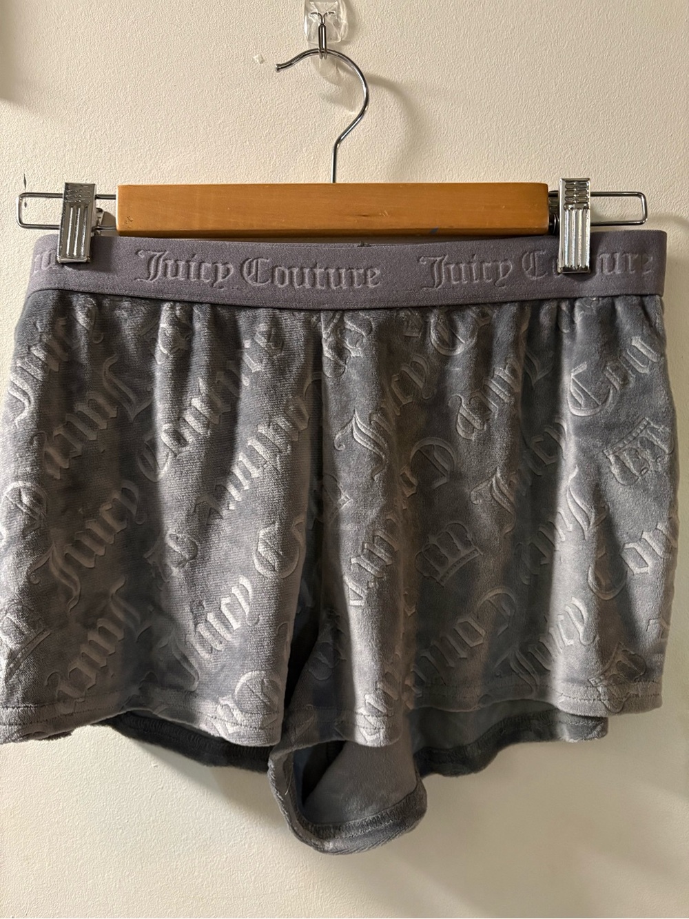 Juicy Couture Gray Plush Logo Athletic Shorts size small